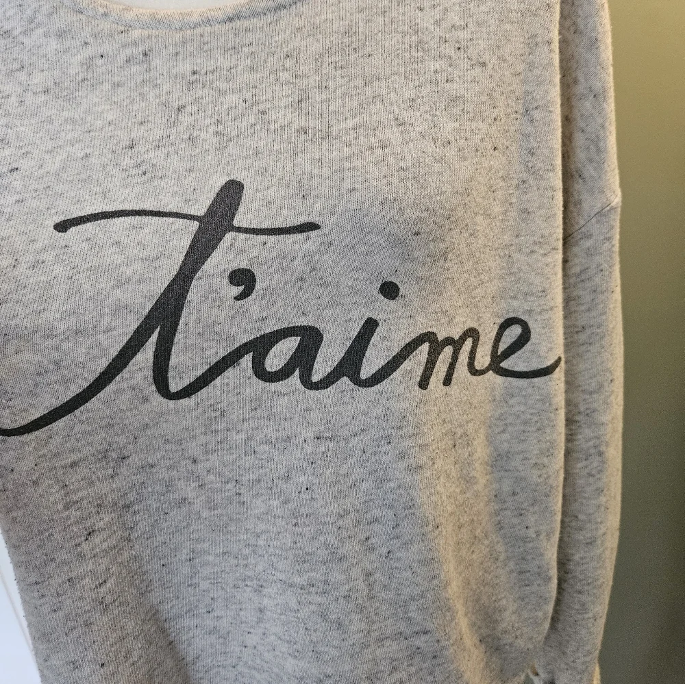 Forever 21 Gray Long Sleeve Sweater with 